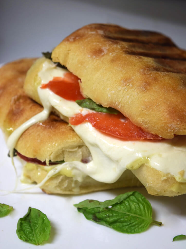 Caprese Panini (Tomato Mozzarella Sandwiches) - NeighborFood